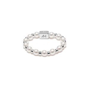 Hebe Pearl and Silver Ring