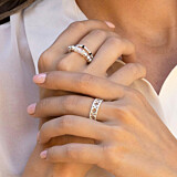 Seri Crystal Silver Ring