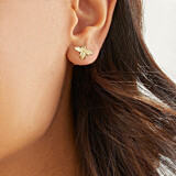 Outlet Tiny Bee Gold Stud Earrings
