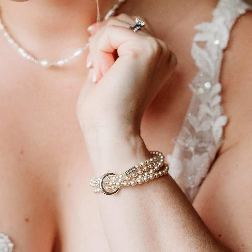 Endless Love Pearl Personalised Looped Silver Bracelet