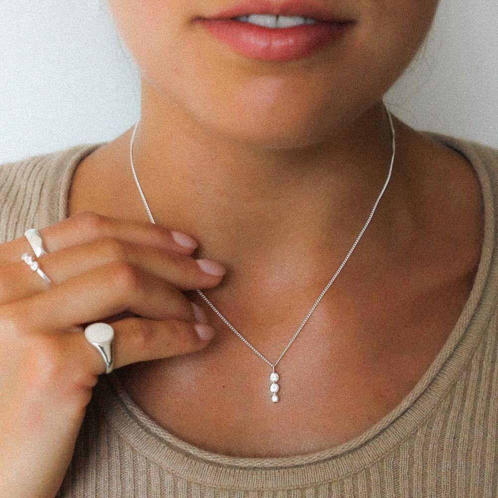 NU & MII Vida Silver Necklace