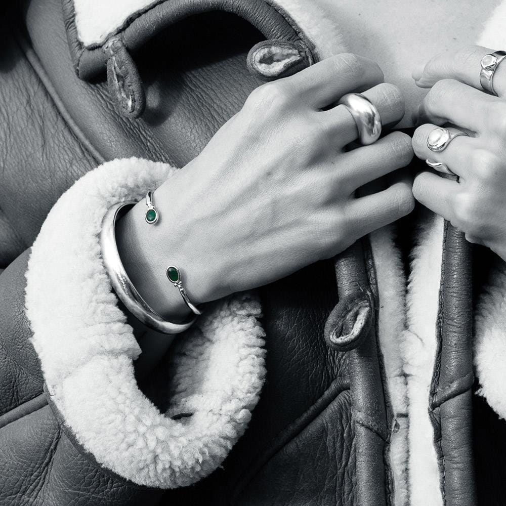 NU & MII Jade Oval Silver Bangle