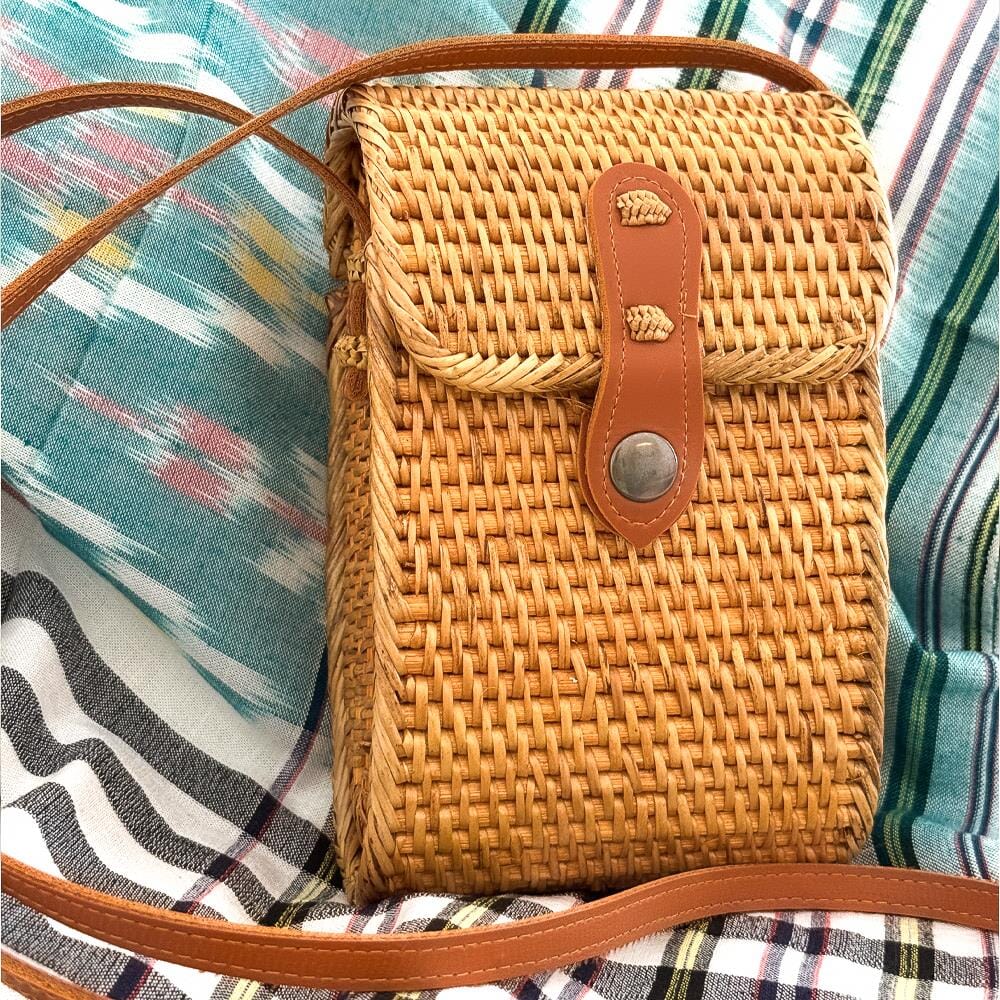 Belle Wicker Cross Body Bag - Choice of Colour
