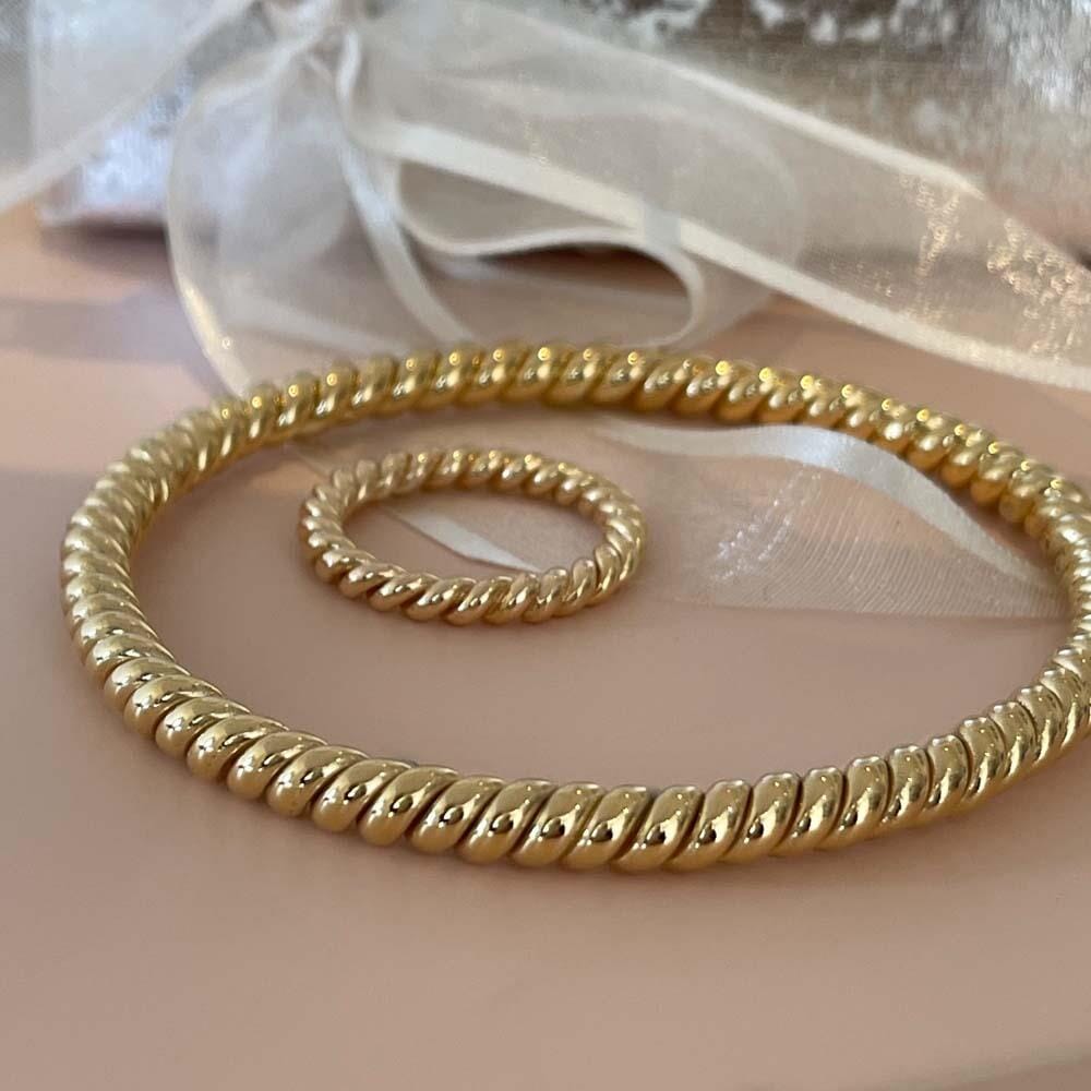 Outlet Solid Twirl Gold Ring