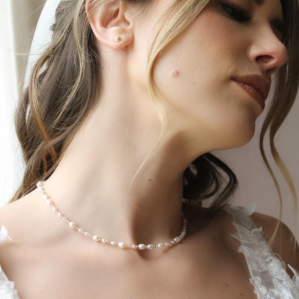 Aphrodite Pearly Crystal Gold Plated Necklace
