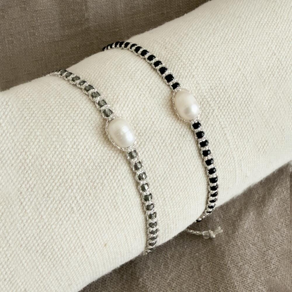 Freshwater Pearl and Silver Thread Bracelet - Charcoal