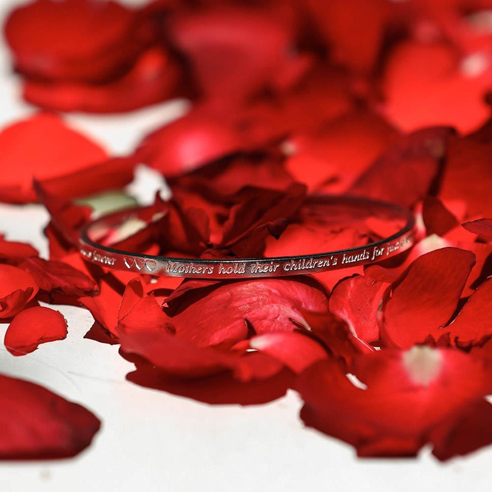 Mothers Hold Motto Silver Bangle