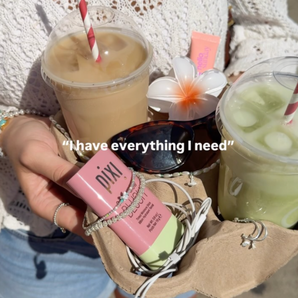 Annie Haak Instagram