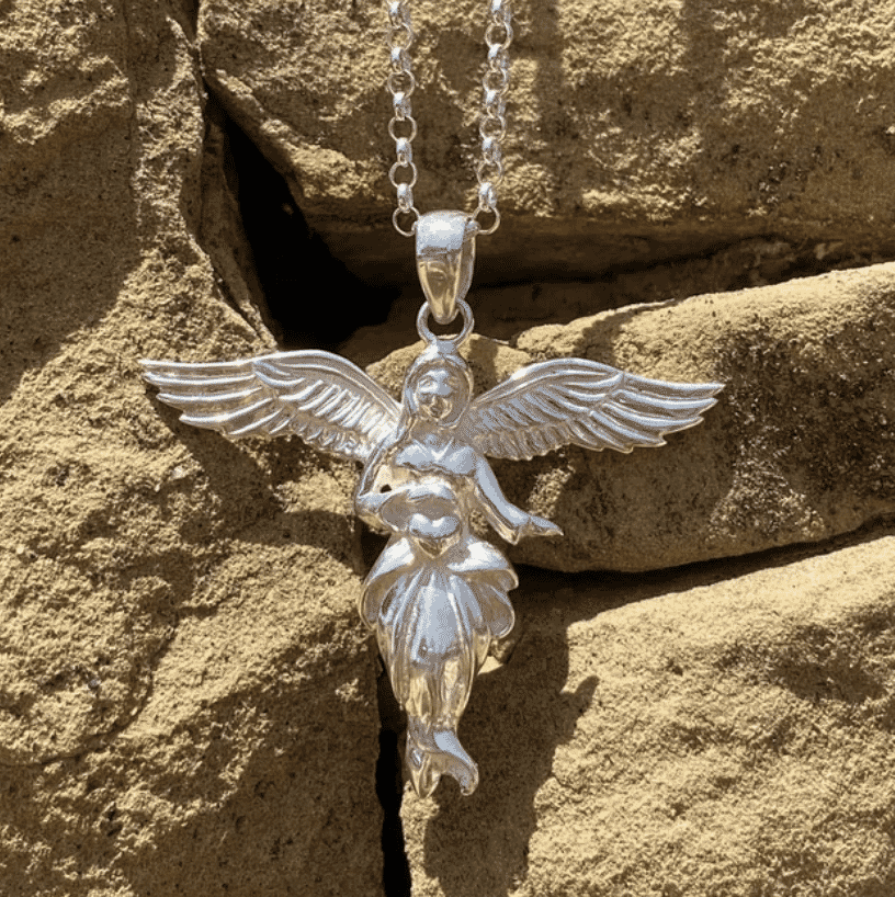 Annie's Edit: All Things Angels