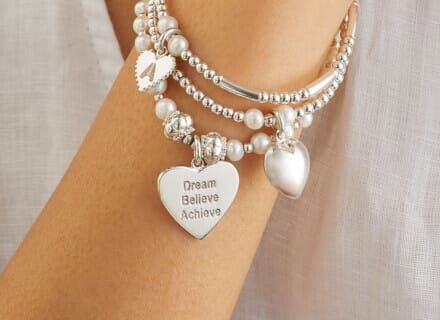 Annie Haak Bracciale Santeenie In Argento 925 Con Ciondolo Angelo Custode - Gioiello Sentimentale Elastico, Regalo Per Amiche, Donna, Simbolo Di Protezione E Amicizia, Fatto A Mano UK - 3