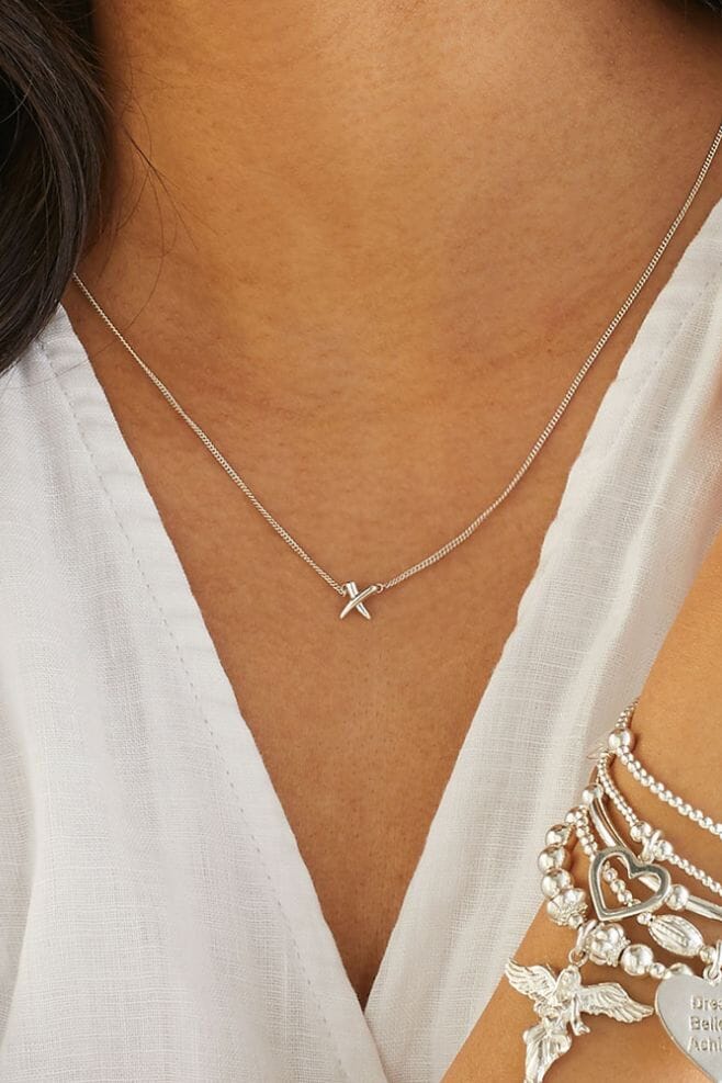 This delicate necklace is crafted in 925 Sterling Silver and features an engraved ‘Love You’ on a signature ANNIE HAAK Heart.