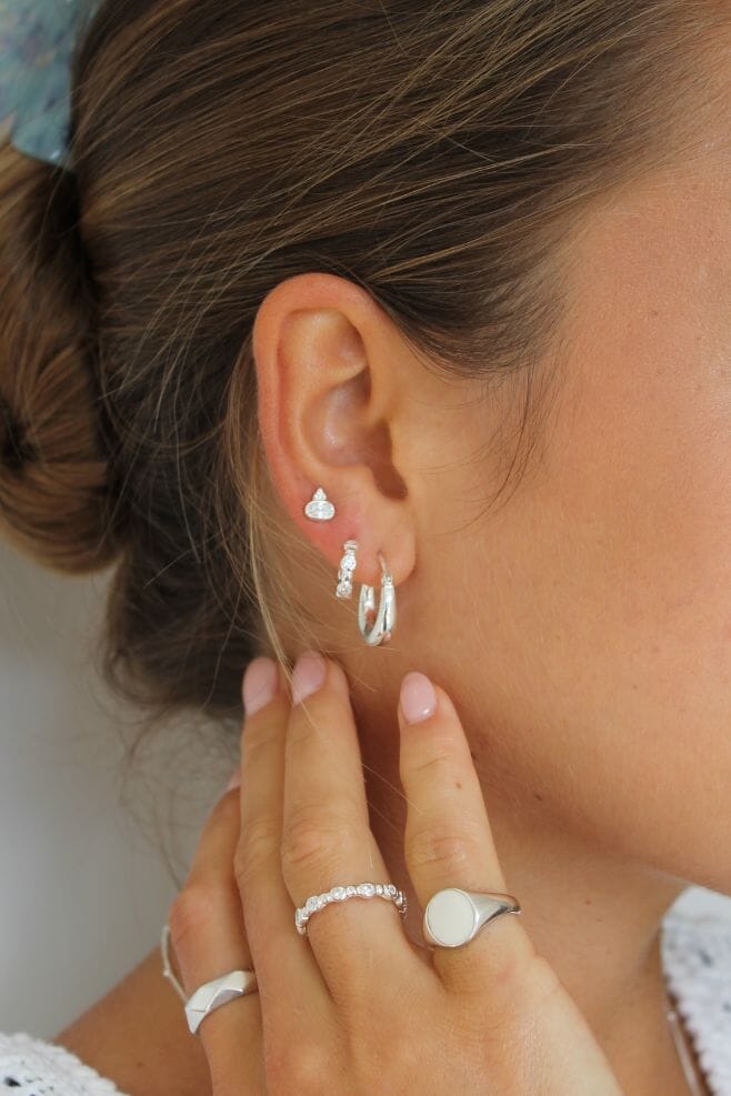 A chunkier take on the classic hoop, the Yvette hoop earrings are crafted in 925 Sterling Silver and are set to become an everyday essential.