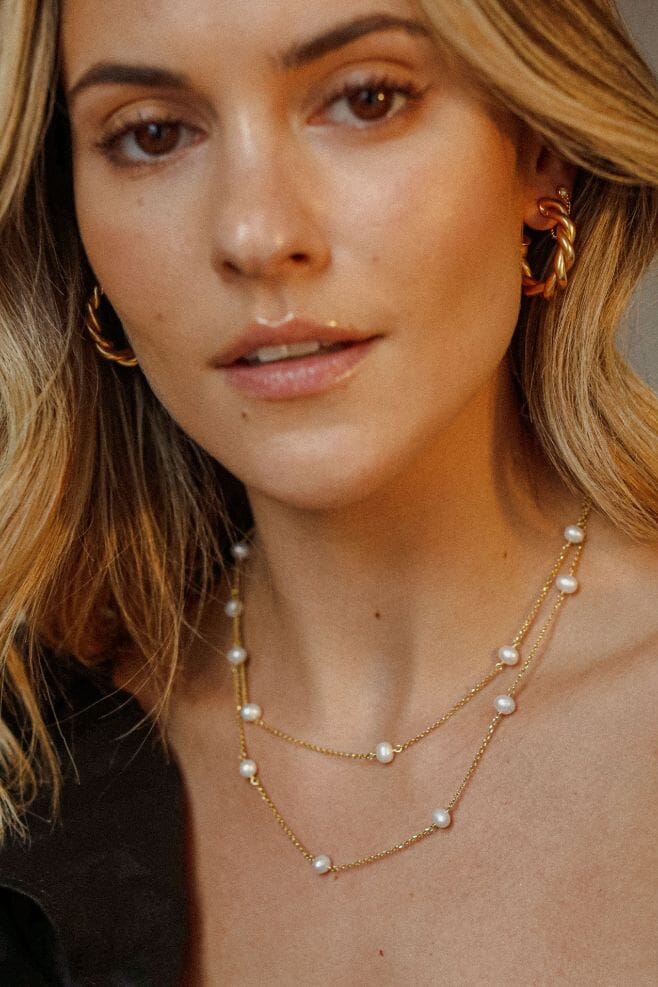 Duo chain necklace, handcrafted in 925 Sterling Silver, featuring stunning Freshwater Pearls.