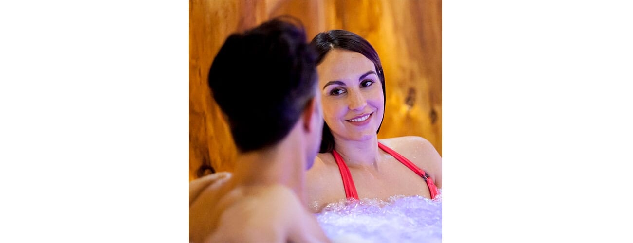 WIN a relaxing spa break & stunning Valentine's Day jewellery!