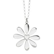 Gili Heart Flower Necklace