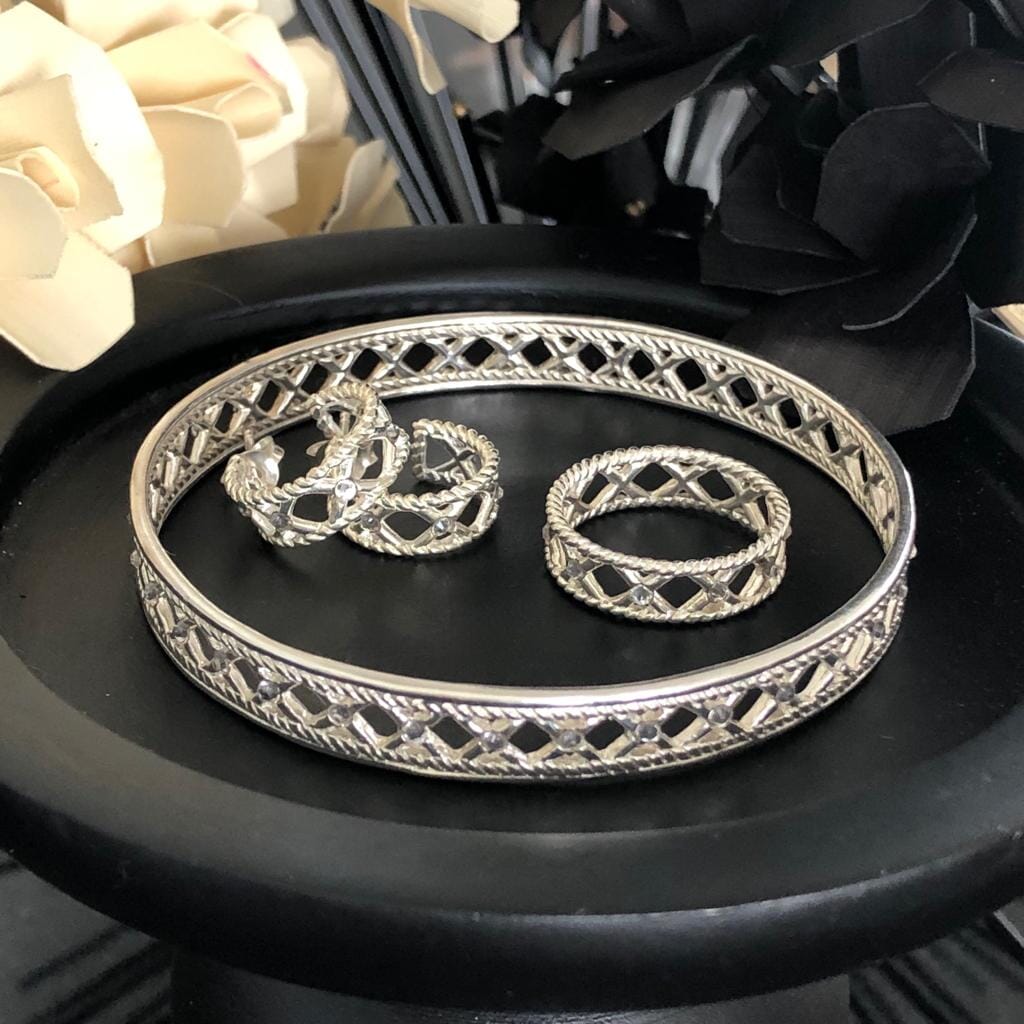 Crystal Kiss Collection